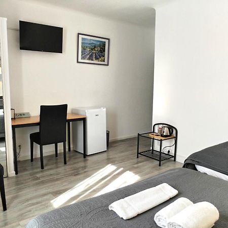 Hotel La Bastide D'Entraigues Экстерьер фото