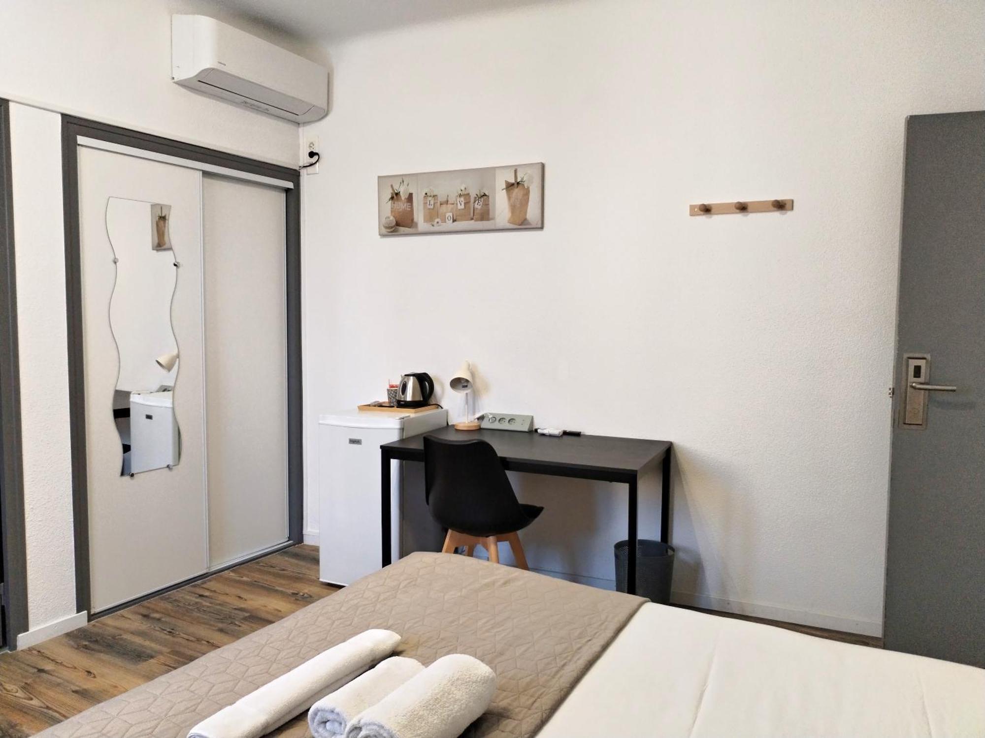 Hotel La Bastide D'Entraigues Экстерьер фото