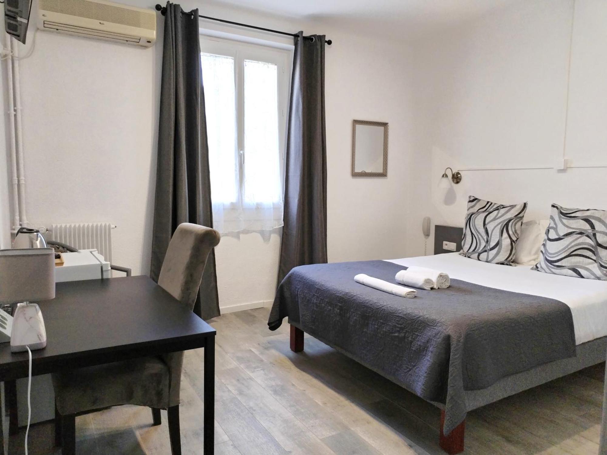 Hotel La Bastide D'Entraigues Экстерьер фото